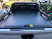 Load image into Gallery viewer, UTE Retractable Tonneau Cover/Roller Shutter