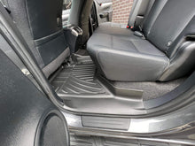Load image into Gallery viewer, Toyota Hilux 3D floor Mat