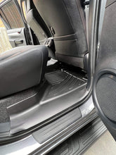 Load image into Gallery viewer, Toyota Hilux 3D floor Mat
