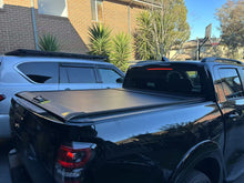 Load image into Gallery viewer, GWM Cannon Roller Manual Shutter/Retractable Cover