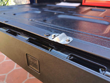 Load image into Gallery viewer, UTE Retractable Tonneau Cover/Roller Shutter