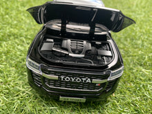 Load image into Gallery viewer, 1:24 Toyota LC300 Diecast Model
