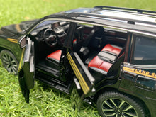 Load image into Gallery viewer, 1:24 Toyota LC300 Diecast Model
