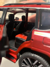Load image into Gallery viewer, 1:24 Toyota LC300 Diecast Model
