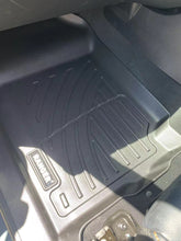 Load image into Gallery viewer, Ford Ranger 3D Floor Mat for PX1/PX2/PX3
